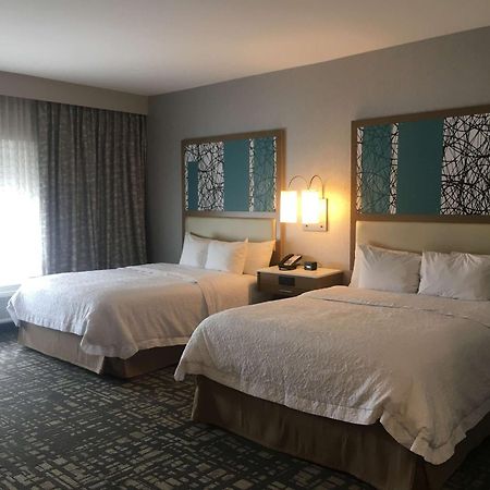 Hampton Inn & Suites Dallas-Колони Экстерьер фото